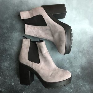 H&M high heels boots. Color-grey, size 8.